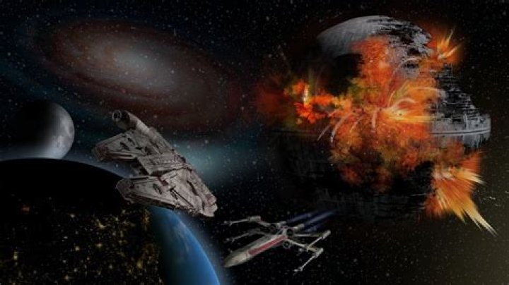 ‘Star Wars’ fans wonder what Palpatine was doing when the Death Star blew up