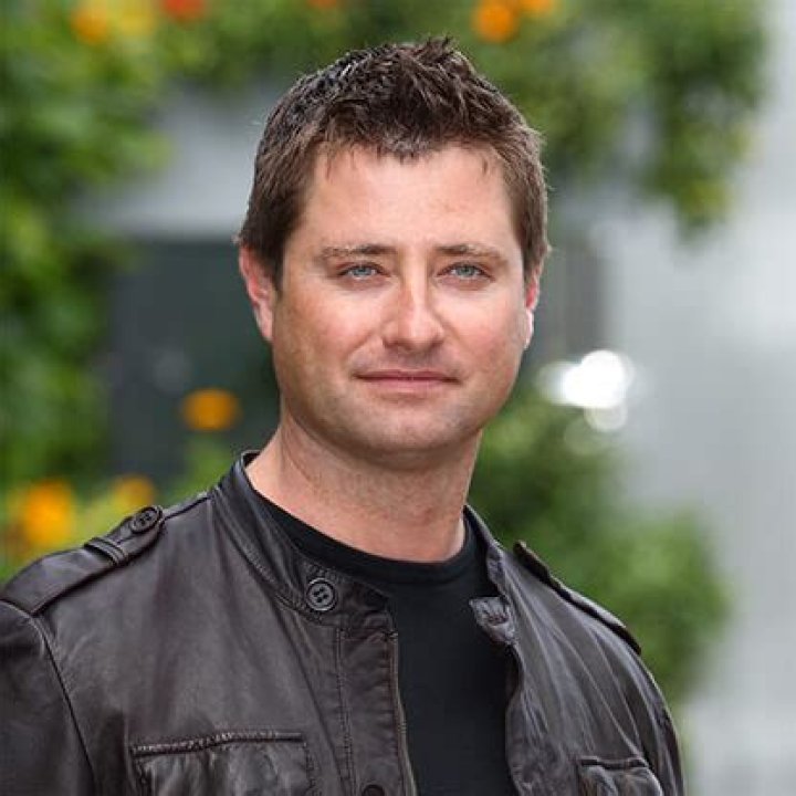 
Steve Clarke Height, Weight, Net Worth, Age, Birthday, Wikipedia, Who, Nationality, Biography 