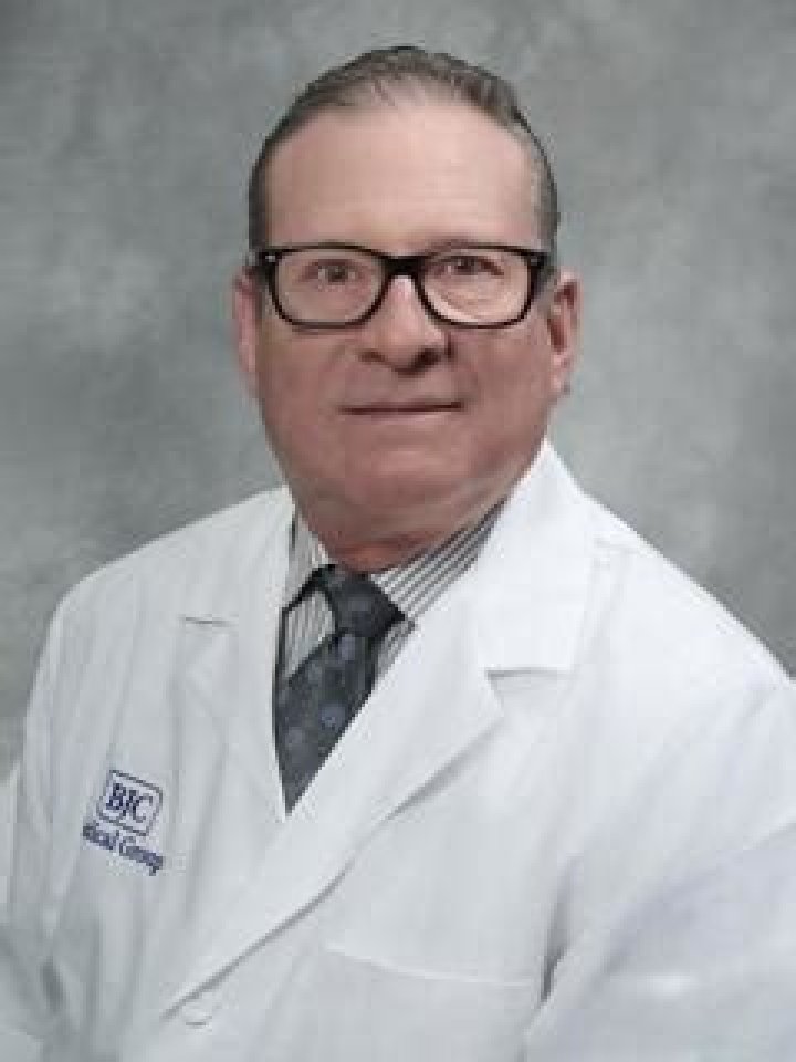Dr. Steven Zenker, MD – Alton, IL