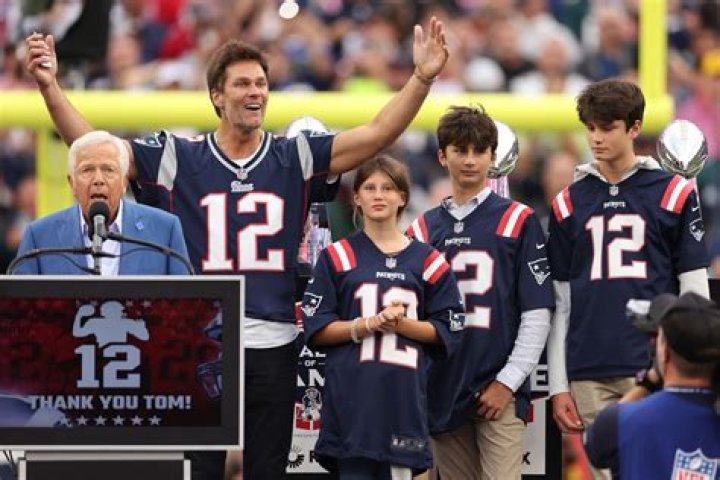
Tampa Bay and Tom Brady Lose Game Following First Thanksgiving Since Gisele Bündchen Divorce 