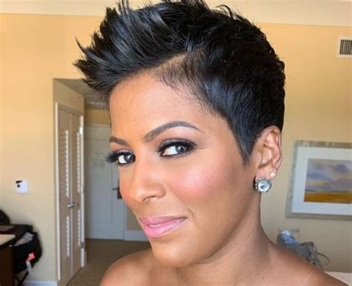 Tamron Hall Goes Makeup-Free And Flaunts Her Natural Hair In Fun Video Ahead Of Her New Show