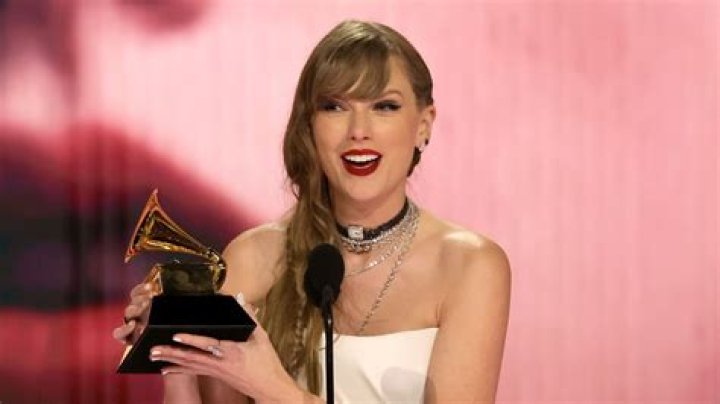 Taylor Swift Has Been Giving Money To Her Fans Impacted By Coronavirus On The Down Low