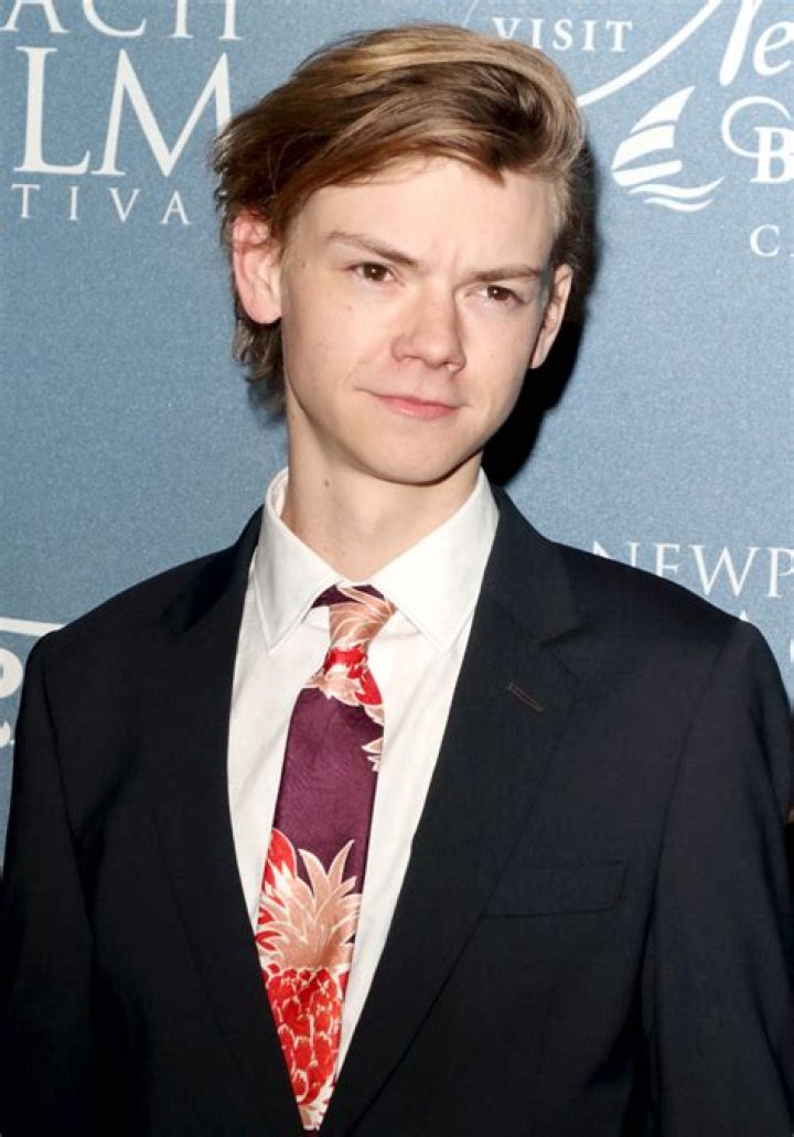 Thomas Brodie-Sangster Height Weight Age Body Measurements Facts