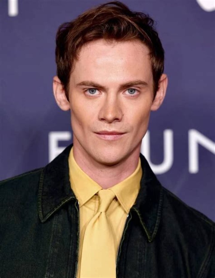
Tim Bilton Height, Weight, Net Worth, Age, Birthday, Wikipedia, Who, Nationality, Biography 