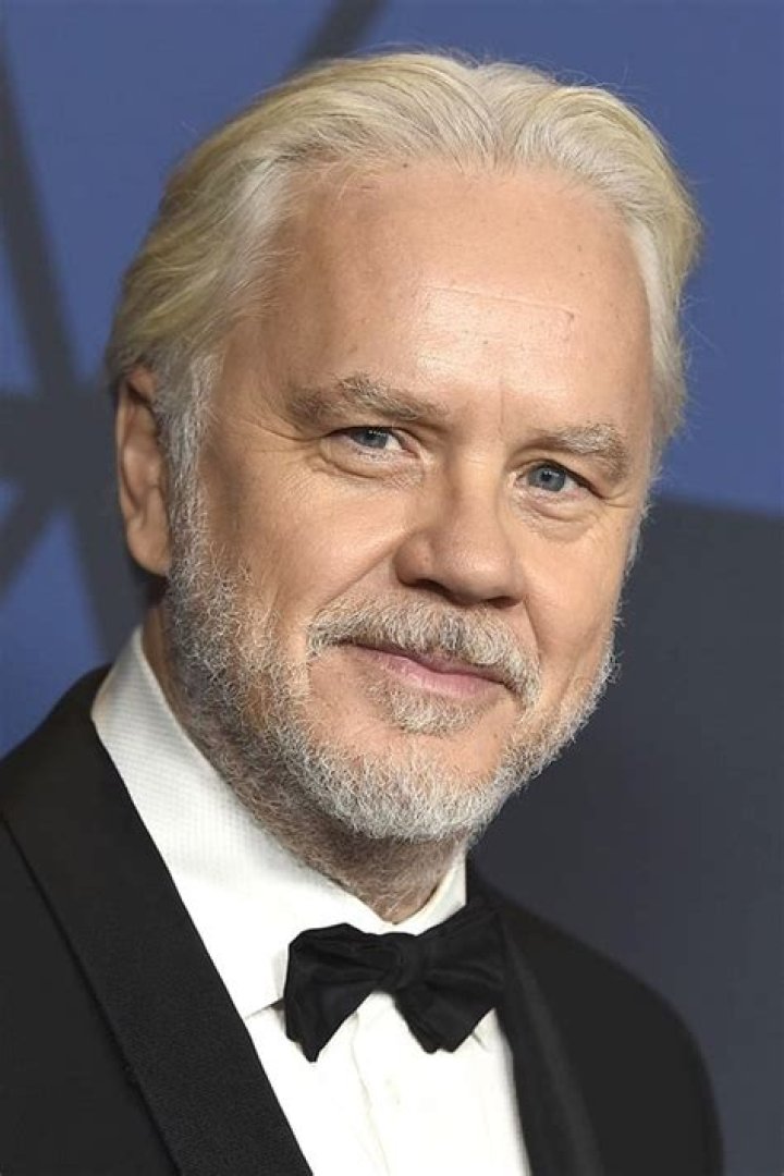 Tim Robbins Biography - Facts, Childhood, Family Life & Achievements
