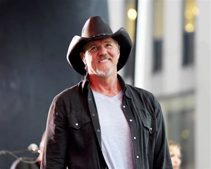 Trace Adkins Biography - Facts, Childhood, Family Life & Achievements