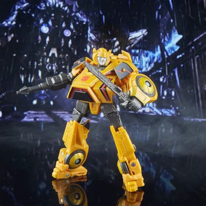 Transformers: Fall Of Cybertron Lets You Build Your Own Robot-In-Disguise