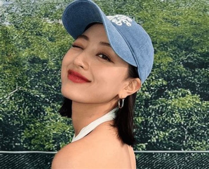 Twice Singer Jihyo Shares Swimsuit Photo Saying "Still Summer" — Celebwell