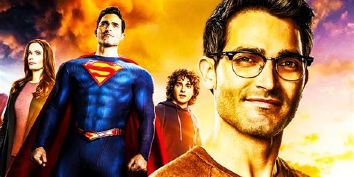 Tyler Hoechlin Says “We’ll See” About An Arrowverse Superman Show
