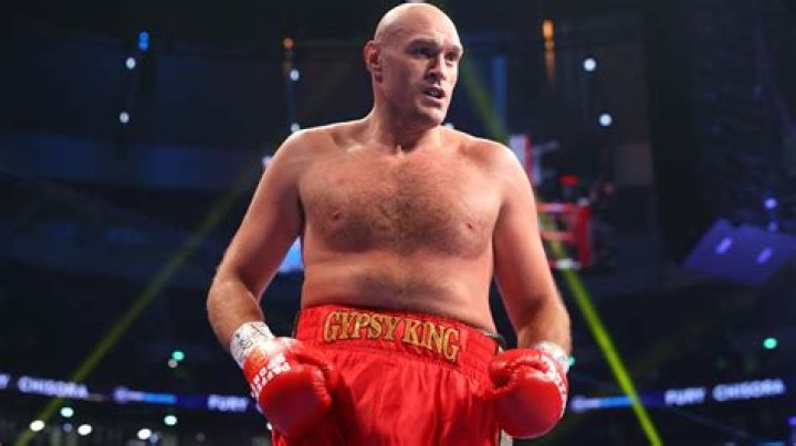 Tyson Fury Biography - Facts, Childhood, Family Life & Achievements