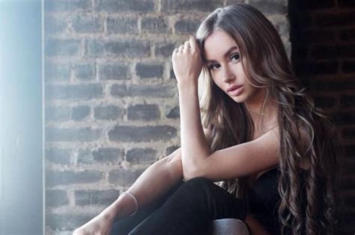 Valenti Vitel Height, Weight, Net Worth, Age, Birthday, Wikipedia, Who, Nationality, Biography