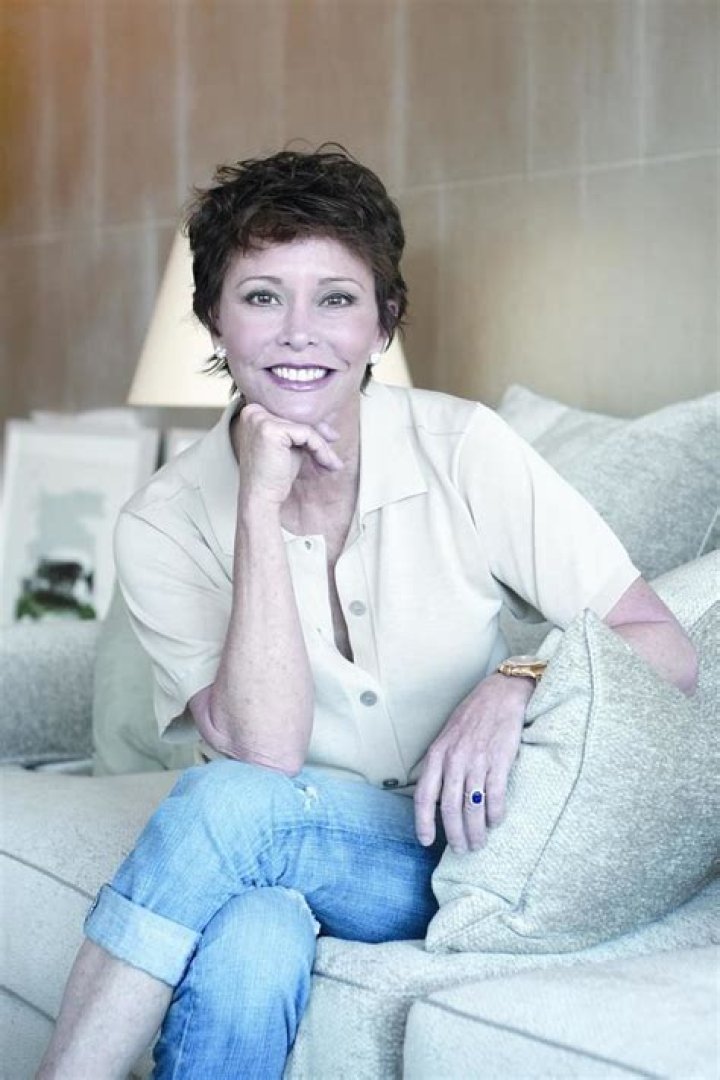 Vicki Iovine - Bio, Facts, Family Life of Author, Model & Lawyer