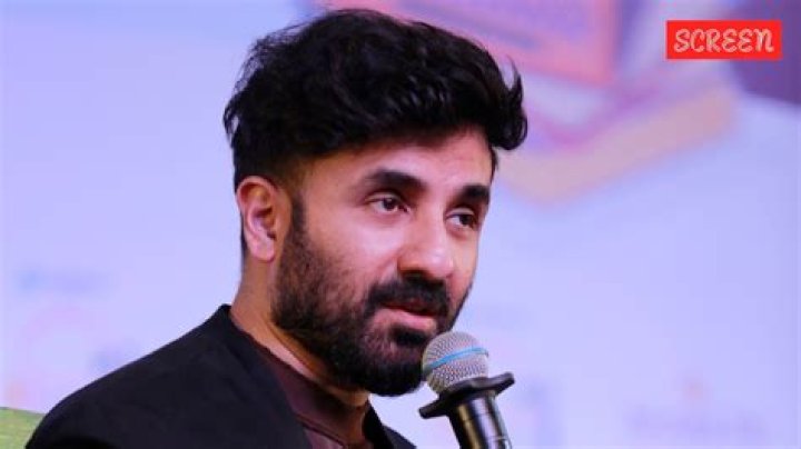 Vir Das Biography - Facts, Childhood, Family Life & Achievements