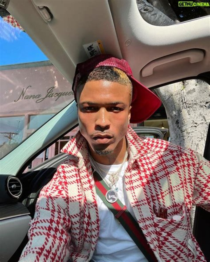 Famous Virgo Singers