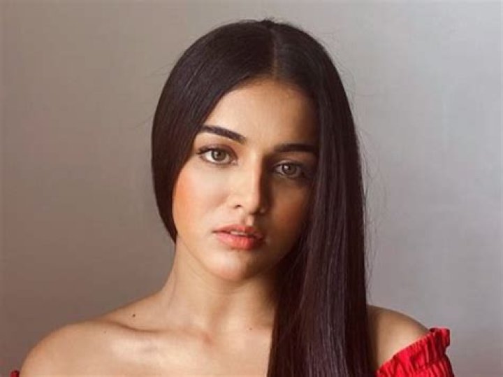 Wamiqa Gabbi in Two-Piece Workout Gear Shows Off "Body Transformation"