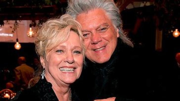 What Is The Age Difference Between Marty Stuart And His Wife? – Celebrity