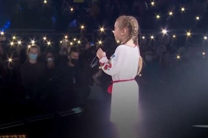 
Who Is Amelia Anisovych? Watch Ukraine National Anthem Concert In Polish Stadium 