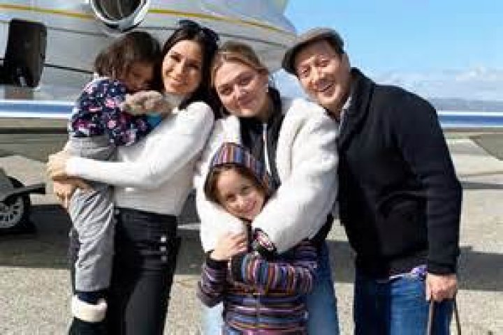 
Who Is Andrea And David Kapinos, Sydney Schneider Parents? Family Details 