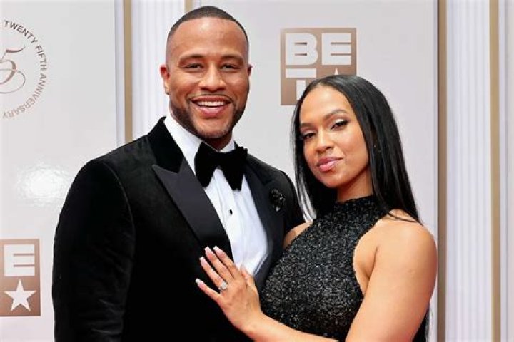 
Who Is Devon Conway’s Wife, Kim Watson? 