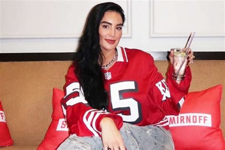 
Who is Erin Gilfoy? Where’s she from? Age, Height, Fiance, Bio 