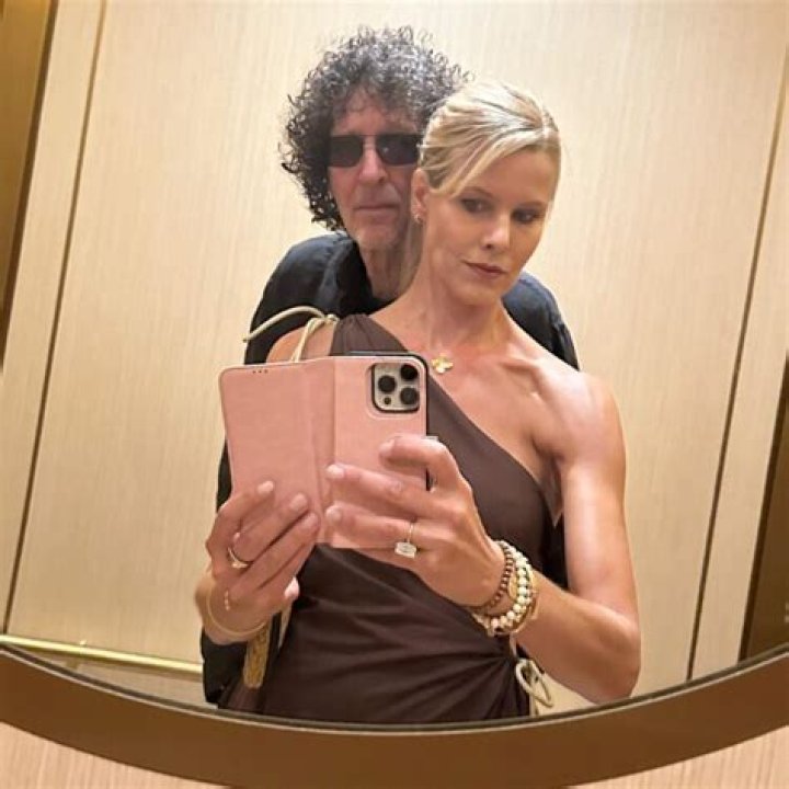 Who is Howard Stern’s wife?