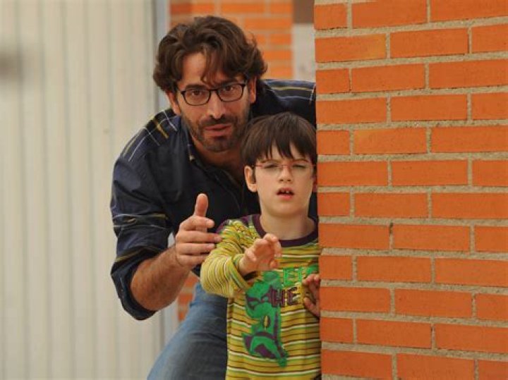 Who is Jemaine Clement wife Miranda Manasiadis?