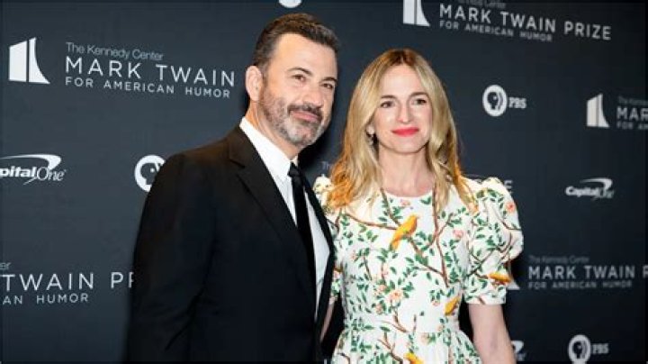 
Who is Jimmy Kimmel’s ex-wife, Gina Kimmel? Her Bio: Age, Net Worth & IG 