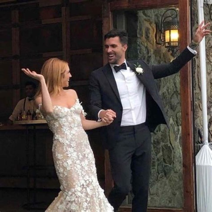 
Who Is Kelsie Snow’s Husband? The NHL Famous Couple 