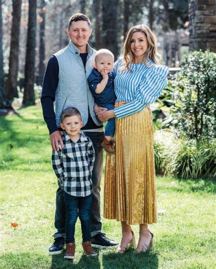 Who is Mackenzie Hughes wife Jenna Shaw? Bio, age, career, children, Instagram