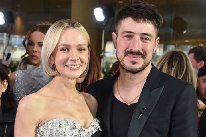 
Who is Marcus Mumford Wife? 
