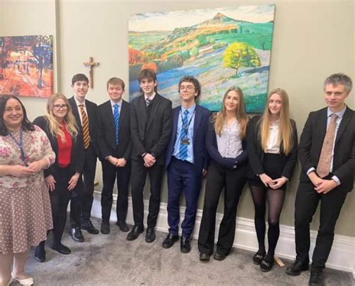 Who Plays Leonards Mum? – Celebrity