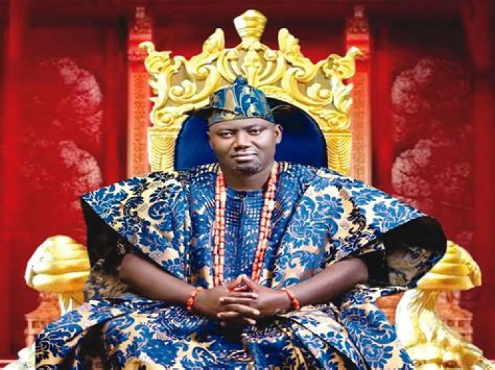 
“Wise decision, all of them won’t leave at once” Reactions trail Ooni of Ife’s several wives strategy 