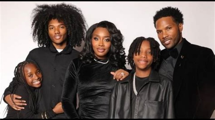 Yandy Smith family, husband, children, parents, siblings