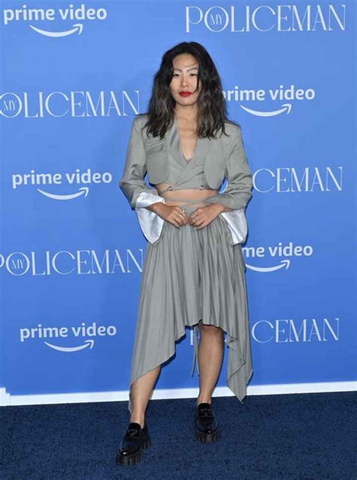 You Star Nicole Kang Shares Swimsuit Photo From Santorini